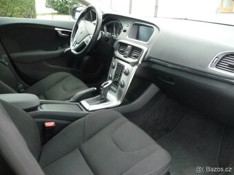 AKCE Volvo V40 D3 150k.s Momentum Automat po 1.majiteli - 7