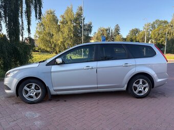 Ford Focus 1.6 74 kW kombi, 2009, nová STK - 7
