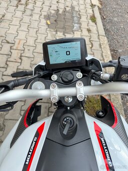 QJ motor SRK 125 S - 7