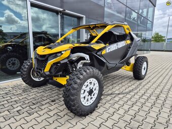 CAN-AM Maverick R - 7