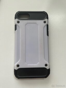 iPhone SE 2020 64gb černý - 7