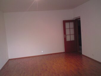 PRODÁM Byt 3+1 v os vl. ( BALKON, Výtah, GARÁŽOVÉ STÁNÍ) - 7