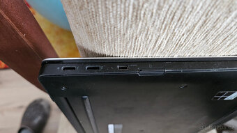 Dell Latitude 7370 s LTE modemem + USB-C adaptér Dell DA200 - 7