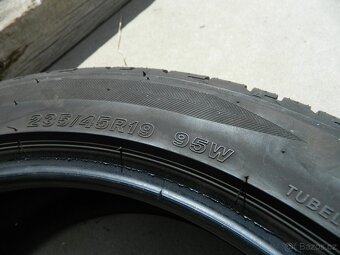 235/45 r19 95w 2ks letní 6,5mm - 7