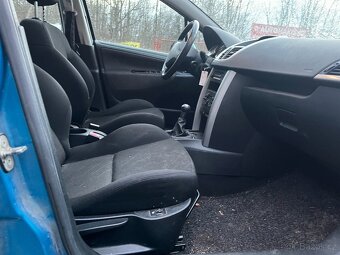 207 kombi rok 2008 - 7