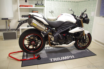 Triumph Speed Triple 1050 - 7
