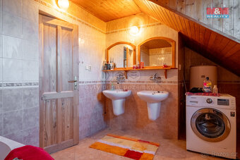 Prodej rodinného domu, 273 m², Strakonice, ul. U Hajské - 7