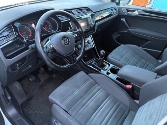 Volkswagen Touran, 2,0 TDi 110kW ČR 1.Maj 7-Míst - 7