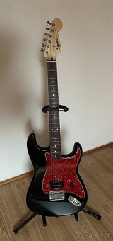 Fender Squier stratocaster - 7