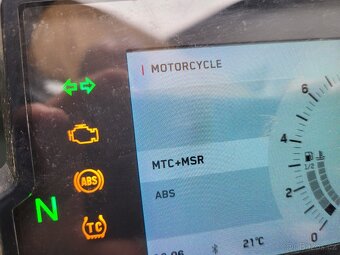 KTM 790 ADVENTURE - 22.700 km - nové v ČR - 2.majitel - 7