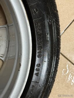 PNEU 215 45 R18 - 7