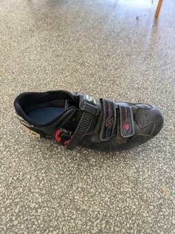 Sidi tretry kolo vel. 42 - 7