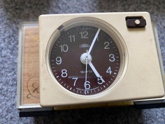 hodiny staré hodiny elektrické budíky retro ruské hodiny - 7