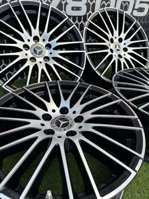 ORIGINÁLNÍ SADA MERCEDES C-CLASS - W206 - ZÁNOVNÍ R18 - 7