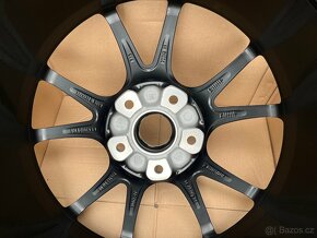 PORSCHE CARRERA 911 alu kola 20" nové, originál - 7