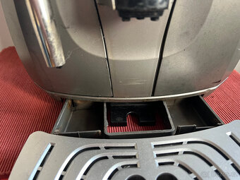 Automatický kávovar Saeco Xsmall HD 8743 - 7