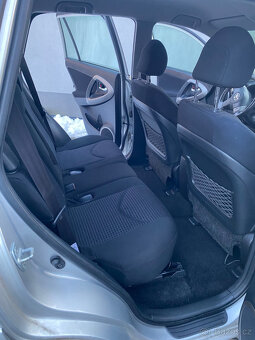 RAV4, 2.2D-130kW/4x4, STK 12/2027 - 7