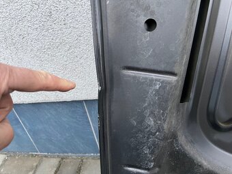 Prodám přední kapotu VW Passat CC r.v. 2009 - 7