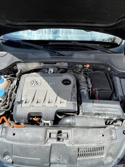 Volkswagen Beetle 2.0 TDI-DSG, rok 2013 - 7