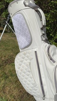 ⛳ TaylorMade golfový bag + sběrač plný míčků ZDARMA - 7