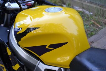 Honda CBR 900RR Fireblade SC33 - 7
