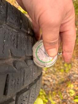 215/65/16C zimní pneu - 7