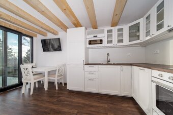 celoročně obyvatelný domek s velkou zahradou - VelkáCHuchle - 7