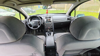 PEUGEOT 407 COMBI - 7