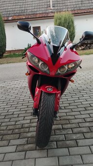 Yamaha YZF R1 - 7