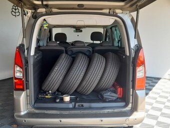 CITROEN BERLINGO 1.6 16V 2013 SERVISKA PANORAMA TAŽNÉ 8xKOLA - 7