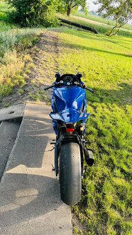 Yamaha R6 - 7