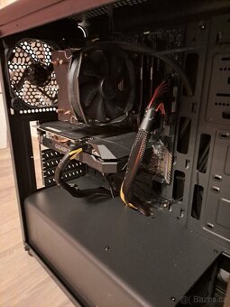 Herní PC připraven k použití - 7