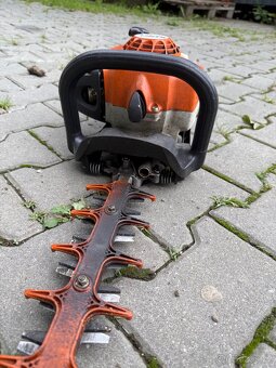 Prodám plotostřih Stihl HS82R - 7