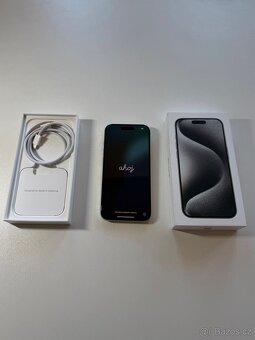Apple iPhone 15 PRO 128 GB Bílý titan - 7