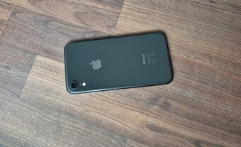 iPhone XR 64gb kapacita baterie 98% - 7