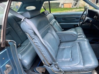 LINCOLN CONTINENTAL MARK V r.v.1978 obsah 7428ccm - 7