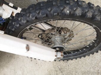 Yamaha WR 426f, 2003, jezdí, ale je spíše k opravě. - 7