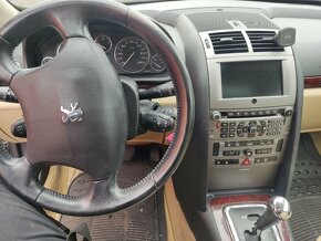 Díly z vozu Peugeot 407 sw 3.0 v6 - 7