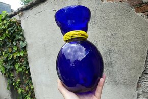 Skleněná autorská váza Rony Plesl, signovaná - 7