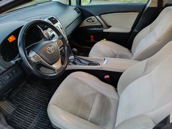 Toyota Avensis kombi automat odpočet DPH - 7