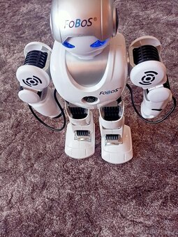Nový robot FOBOS - 7