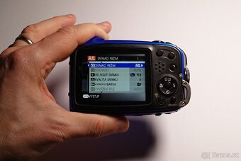 Fujifilm FinePix XP80 - 7