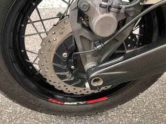 Yamaha XT1200Z Super Tenere - 7