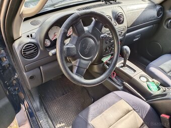Prodám Jeep Cherokee KJ 2,8 kW 110kW 2004 - 7