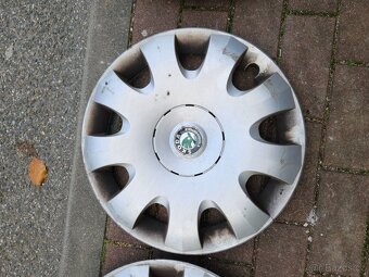 Letní pneu Dunlop, komplet kola plech Octavia, poklice Škoda - 7