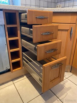 kuchyňská linka se spotřebiči z Německa - 7