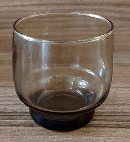 Sklenice na víno a alkohol. Talíře a tácy Bernadotte. Hrnky - 7