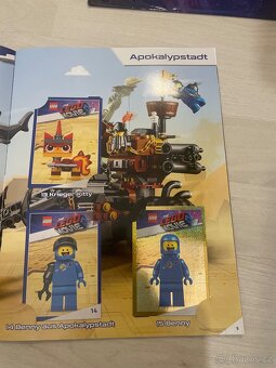 The LEGO Movie 2: Awesome Collector Album - 7