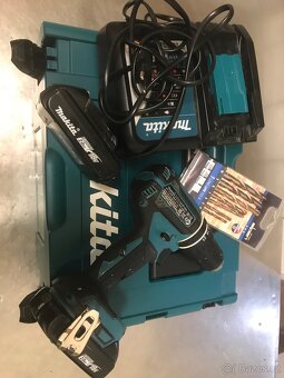 Makita aku vrtačka s překlepem DHP 485 AJ top stav - 7