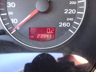 Audi A3 1.6i r.v.2004 (75 kw) AUTOMAT 6 rychl. - 7